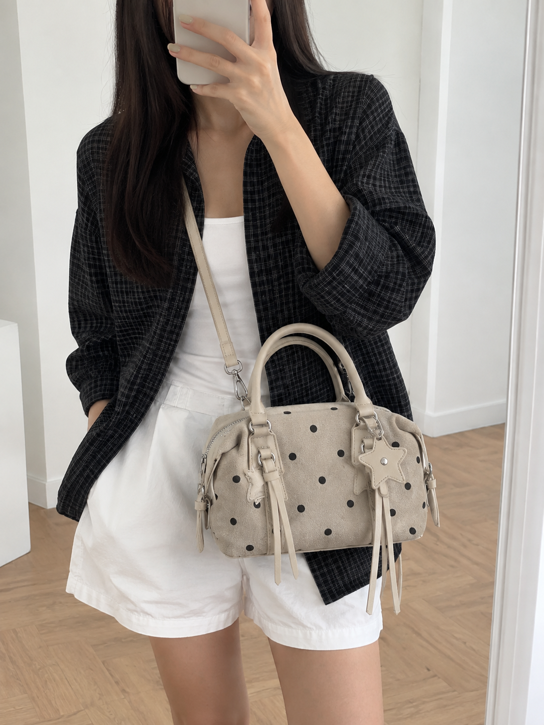 Petit Sac Carré Minimaliste à Pois – Bandoulière Polyvalente